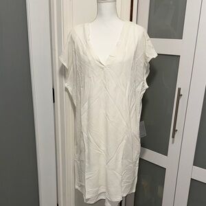 Bobeau Cream V-Neck Mini Dress
